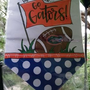 Gator garden flag
